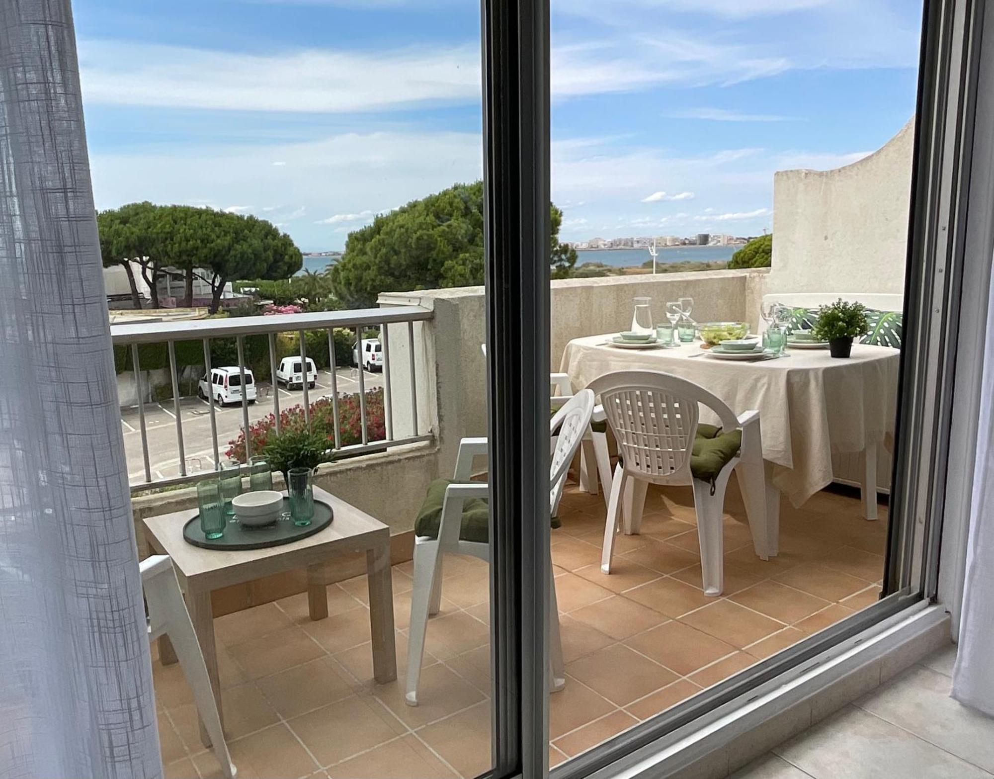 Le Vue Acces Direct A La Parking Prive Clim Belle Terrasse Apartamento Le Grau-du-Roi